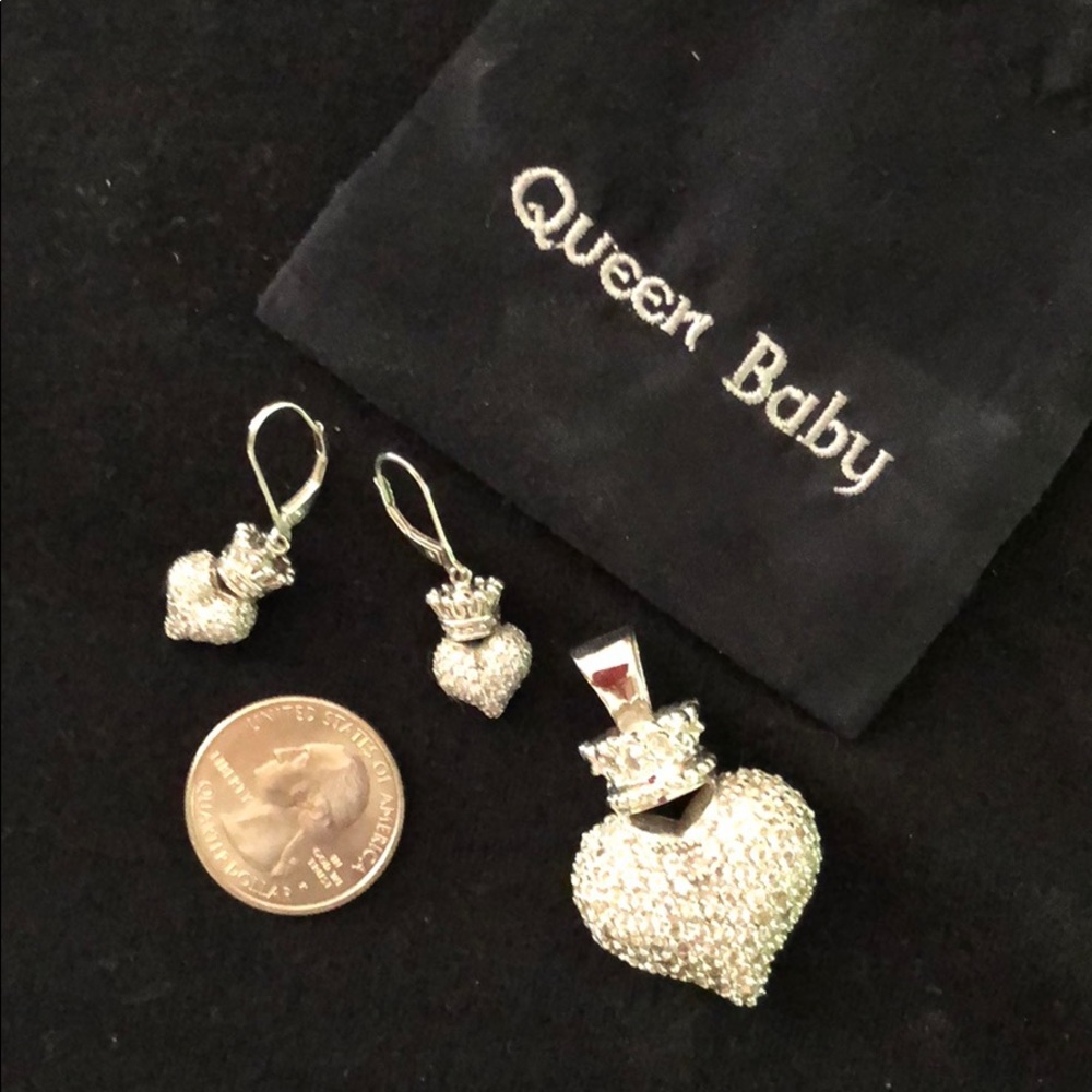 💫SOLD 💫 ✅Queen Baby Lg Pave CZ Pendant ONLY